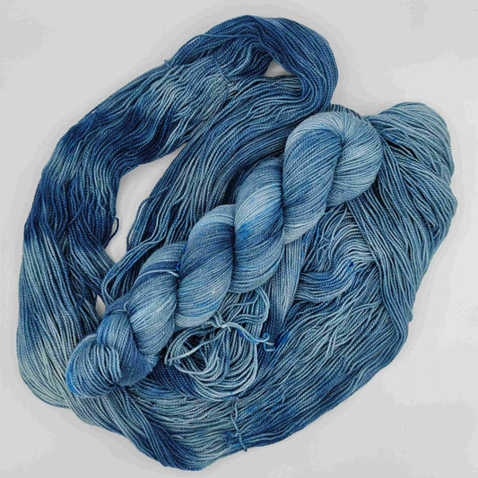 Taikametsän yö - Kuutamopuro