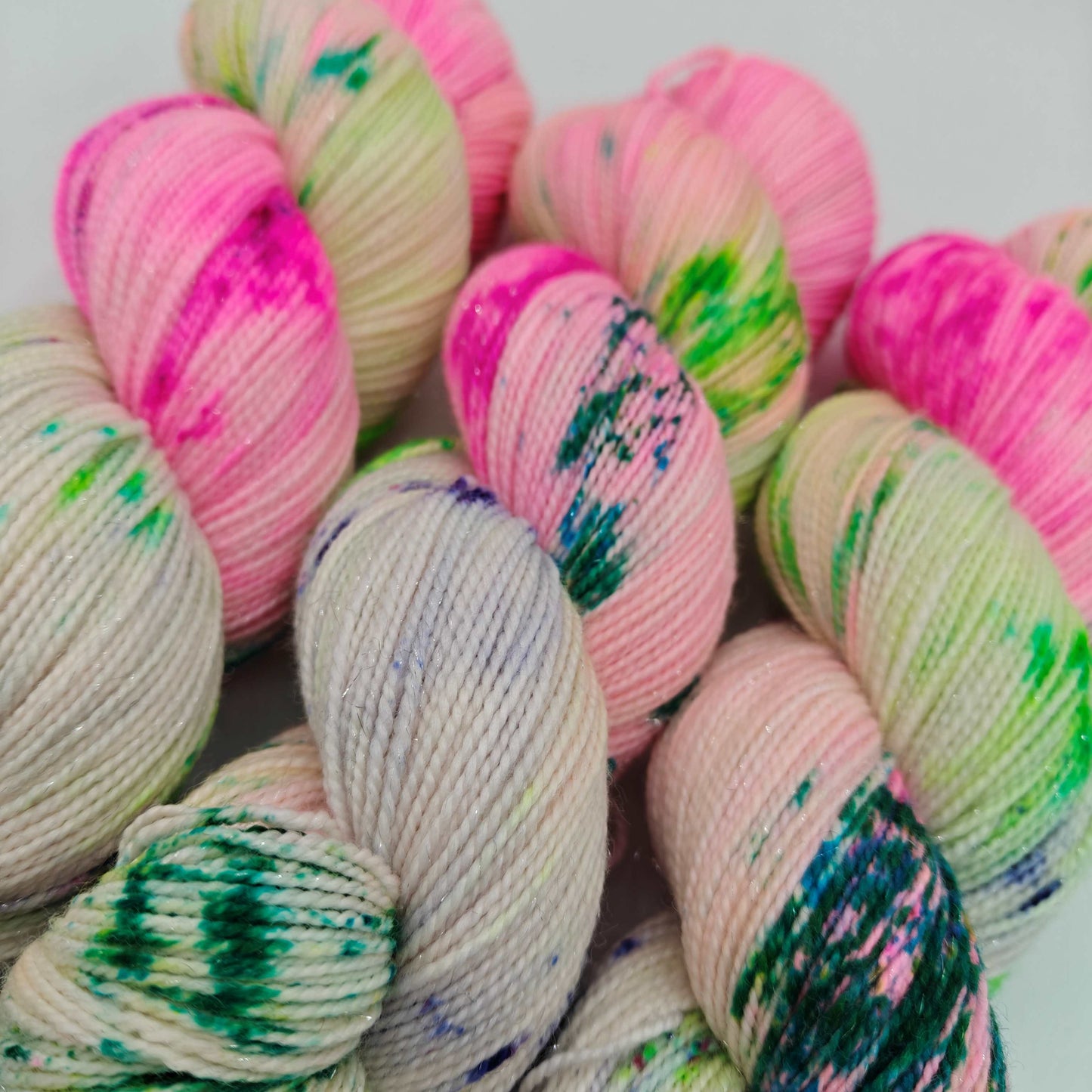 Sukkataika - Tekevälle sattuu